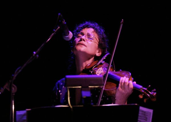 Czech violinist Iva Bittová in concert 23 September 2007. Photo - Claire Stefani